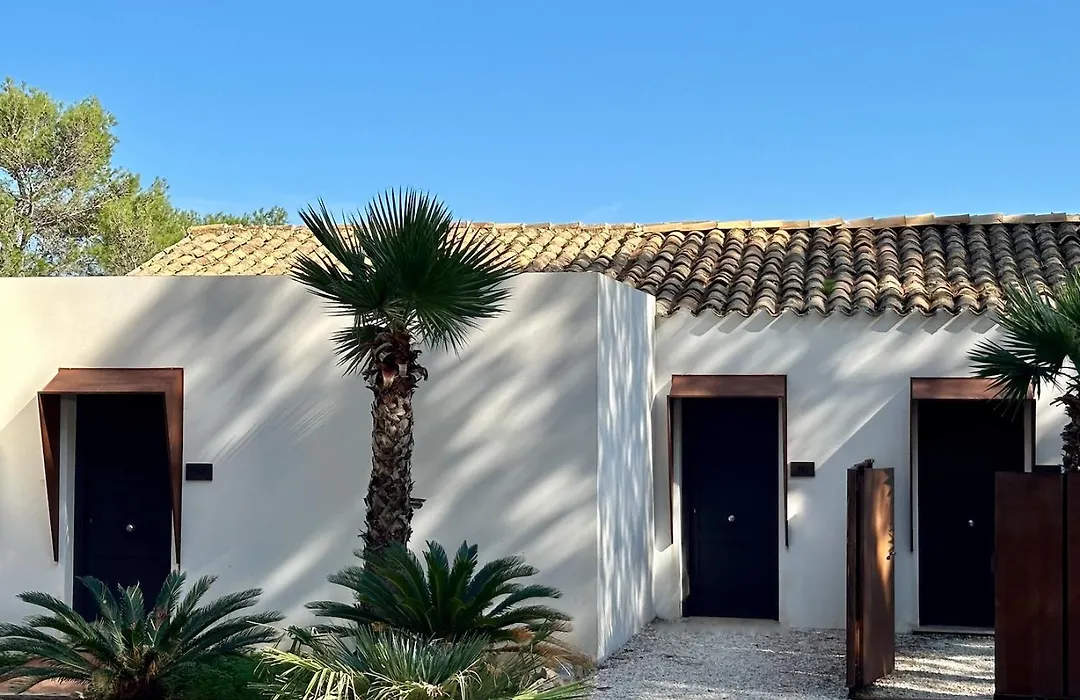 B&B Araja Villa&Suite By Geocharme-1